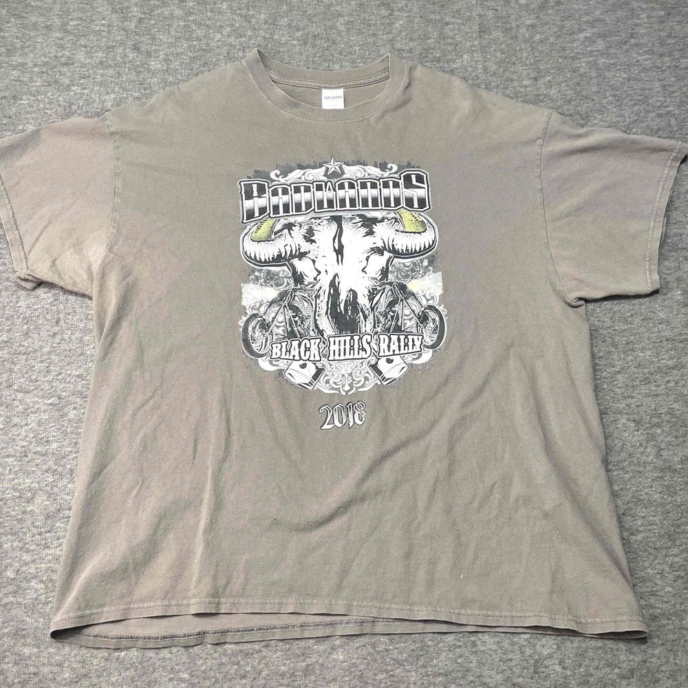 Badlands Black Hills Rally 2018 Shirt Men XL Gray Harley Motorcycle Graphic Race